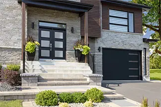Vantage Moderno Echo, 12' x 8', Noir froid, fenestration Harmonie droite, fenêtres Étroite avec verre Teinté