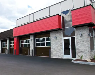 G-5000 Rainuré, 10' x 10', Brun commercial, Fenêtres Sections G-4400