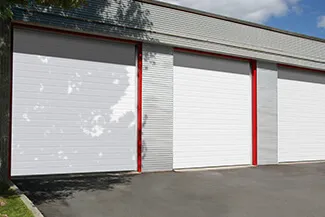 S-24, 12' x 14', Blanc commercial
