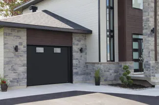 Standard+ Moderno multi, 9' x 7', Noir, fenêtres clair