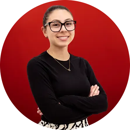 Des stages en, informatique, comptabilité, ingénierie, ressources humaines et bien d’autres sont offerts. Voici Ana, une stagiaire allumée et sympathique du département marketing