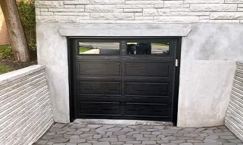 Porte de garage Standard+ Shaker-Moderne XL, 7' x 6', Noir, fenêtres Clair