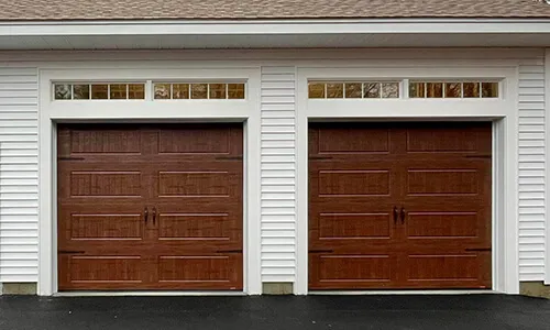 Portes de garage Standard+ North Hatley LP, 9' x 8', Noyer américain Faux bois