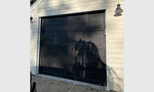 Porte de garage Standard+ Shaker-Plat CC, 8' x 7', Noir